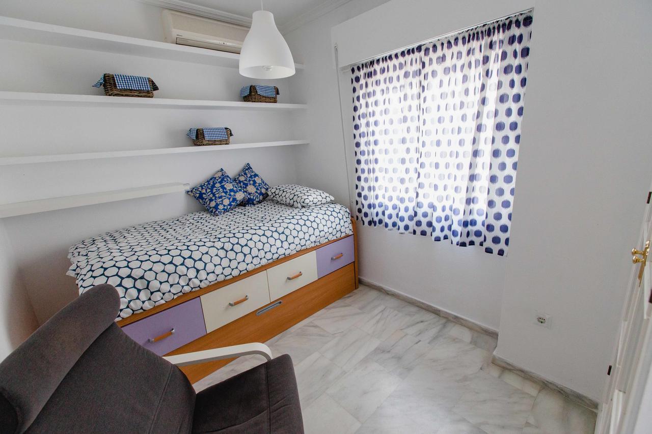 Apartamentos Las Huertas Cádiz Exterior photo